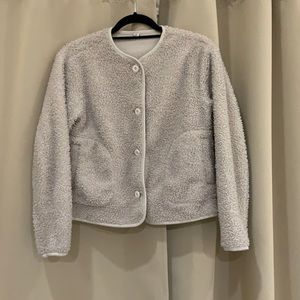Cozy Uniqlo Cropped Fleece Jacket